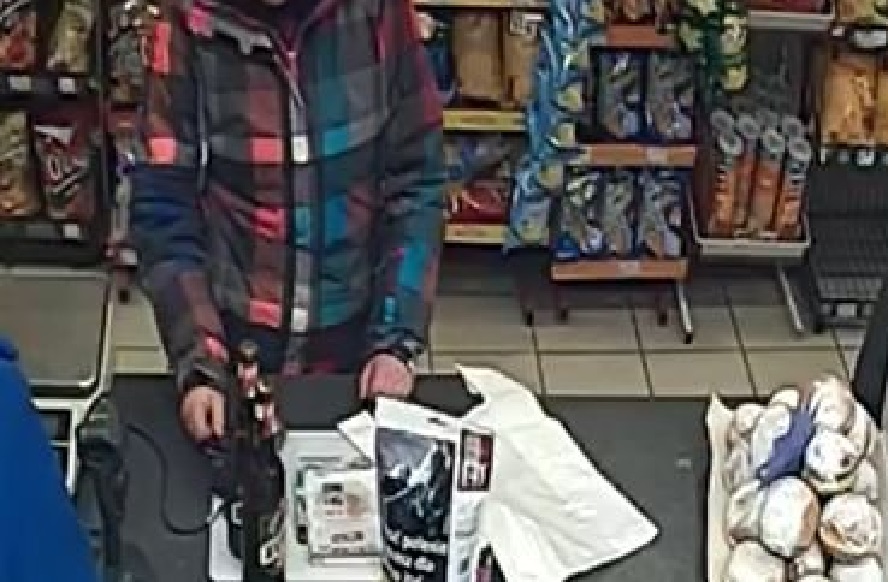 Skradzioną kartę wykorzystał do robienia zakupów w różnych katowickich sklepach. Kolejny złodziej, który pozował do kamer monitoringu.