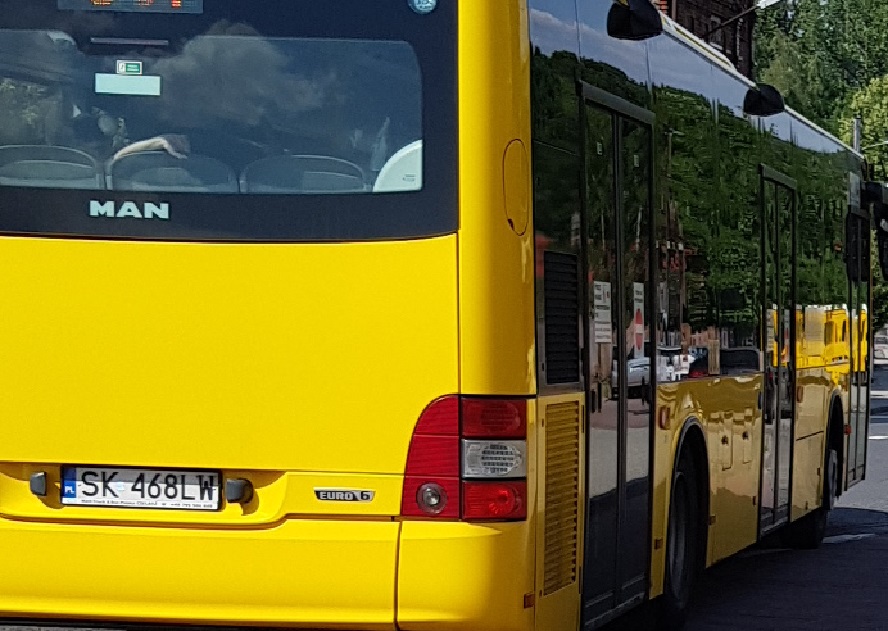 Pasażerów komunikacji publicznej na terenie Metropolii Katowickiej przed koronawirusem chronić ma aplikacja mobilna.
