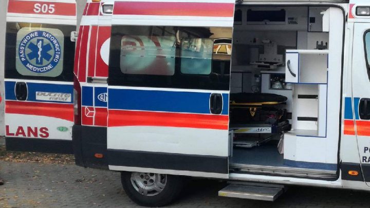 Pieszy potrącony przez ciężarówkę na jednej z najważniejszych dróg w Katowicach. Nie wiadomo, co robił na jezdni.