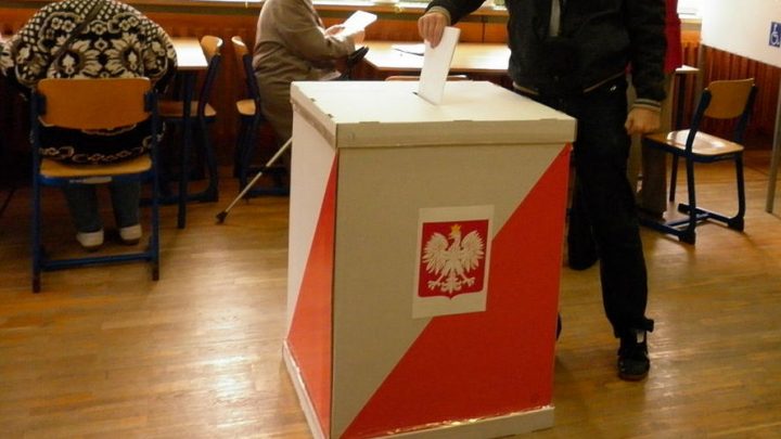 Wybory w siedmiu dzielnicach Katowic. Startuje tłum kandydatów.