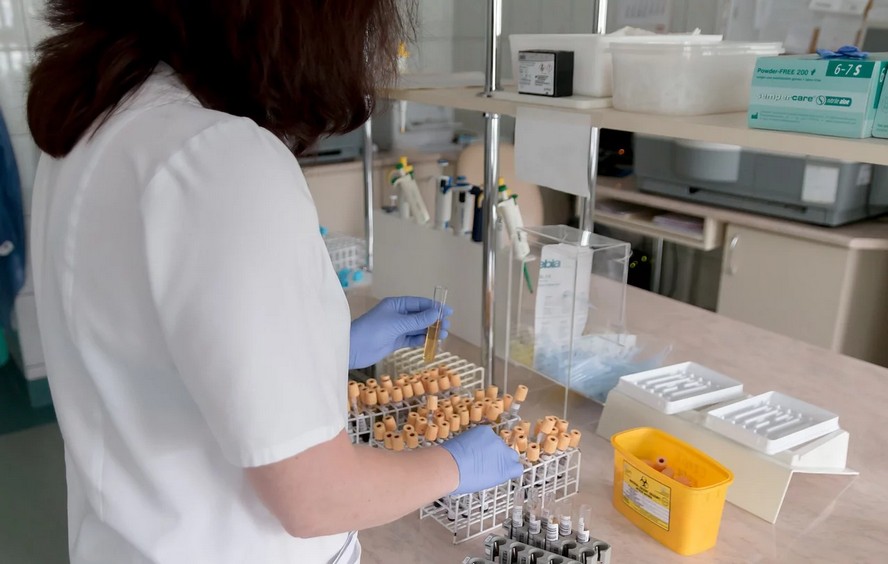 Panika w całej Europie. W polskim Ministerstwie Zdrowia na dziś zwołano sztab kryzysowy. Rozpoczęto też badania leku, w którego składzie ma być preparat podawany szczurom w celu wywoływania u nich nowotworów.