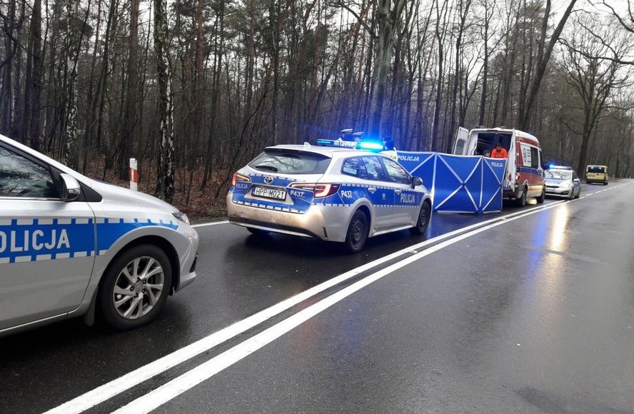 Tragiczny wypadek na granicy Katowic i Mikołowa. Zdjęcia ku przestrodze.