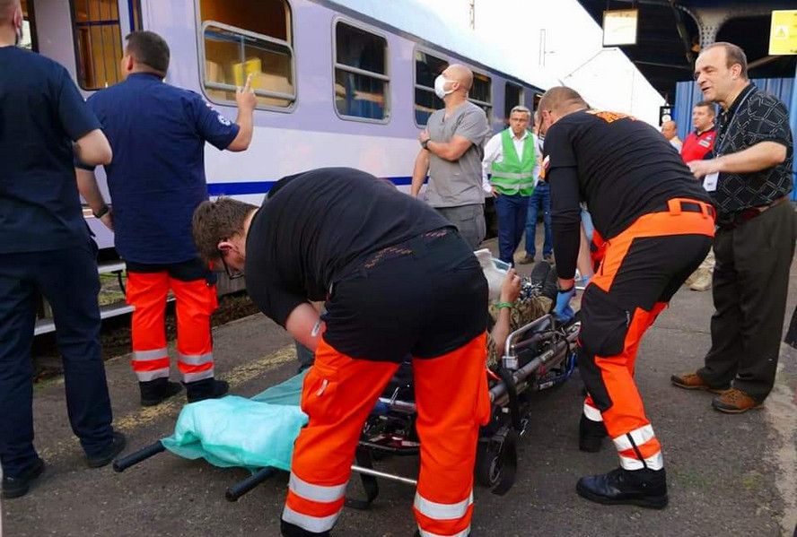 Ranni żołnierze ukraińscy, których przywiózł pociąg ewakuacyjny, trafili do śląskich szpitali.
