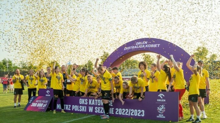 Piłkarki nożne z Katowic sięgnęły po mistrzostwo Polski.