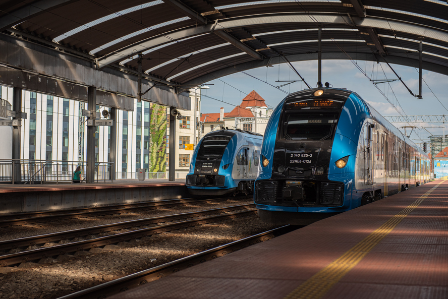 120 km/h pociągiem pomiędzy Katowicami a Gliwicami.