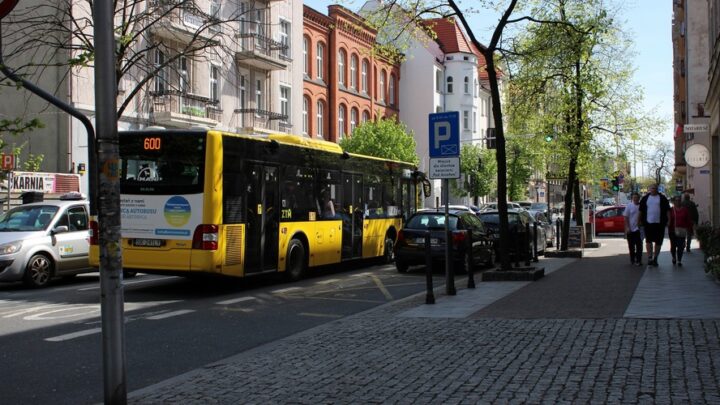 Nowe autobusy komunikacji miejskiej w Katowicach będą sprawdzały czy kierowca bezpiecznie prowadzi pojazd.